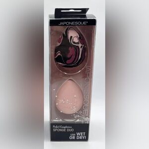 Japonesque Perfect Complexion Sakura Sponge Duo